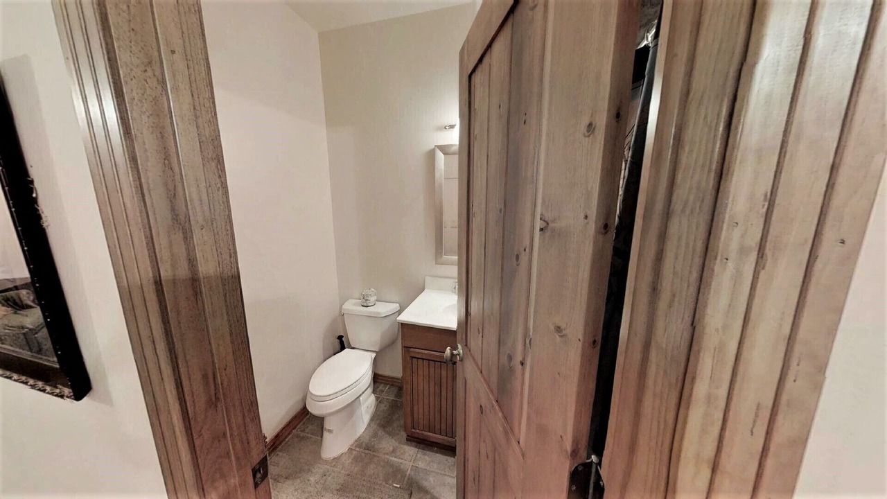Photo of Bathroom in Red River