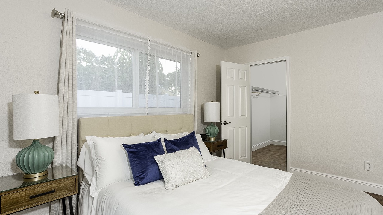 Photo of Bedroom in Garden Isles