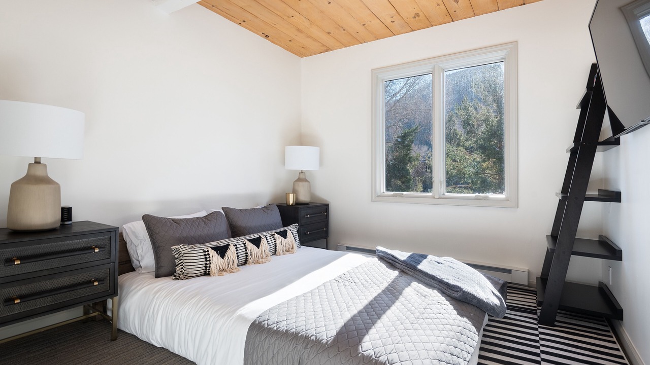 Photo of Bedroom in Aspen