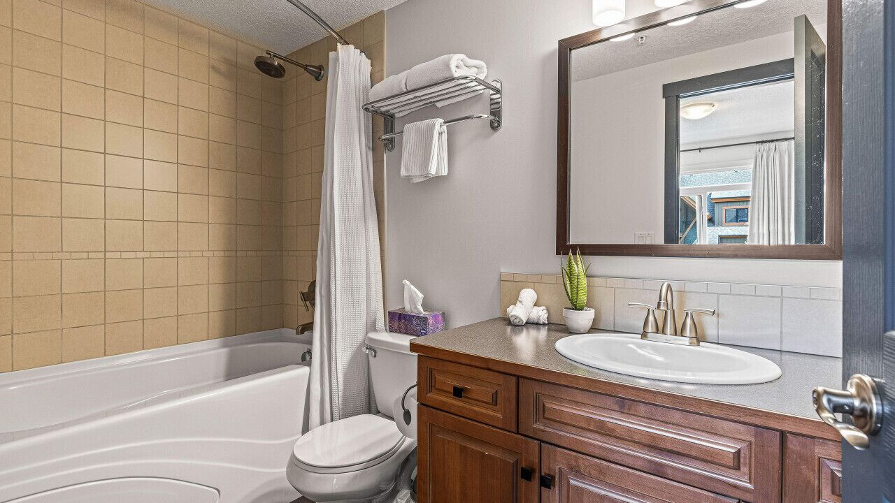 Photo of Bathroom in Canmore