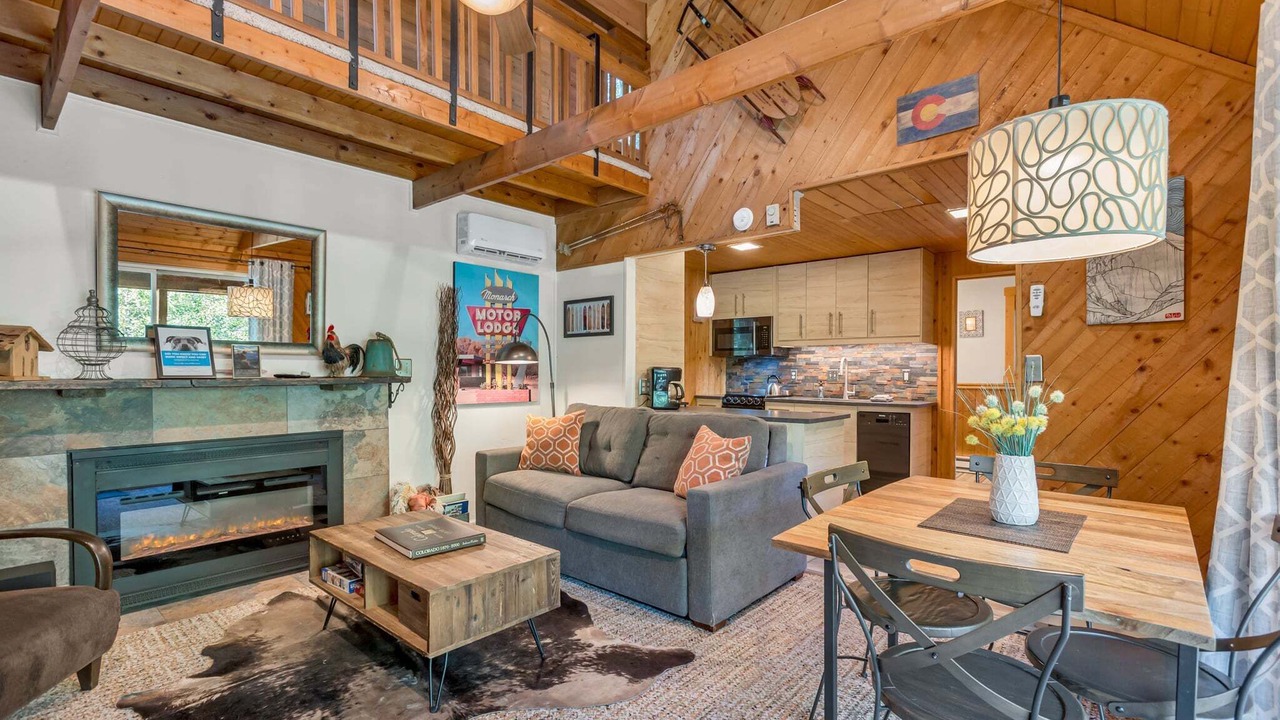 Photo of Livingroom in Garfield