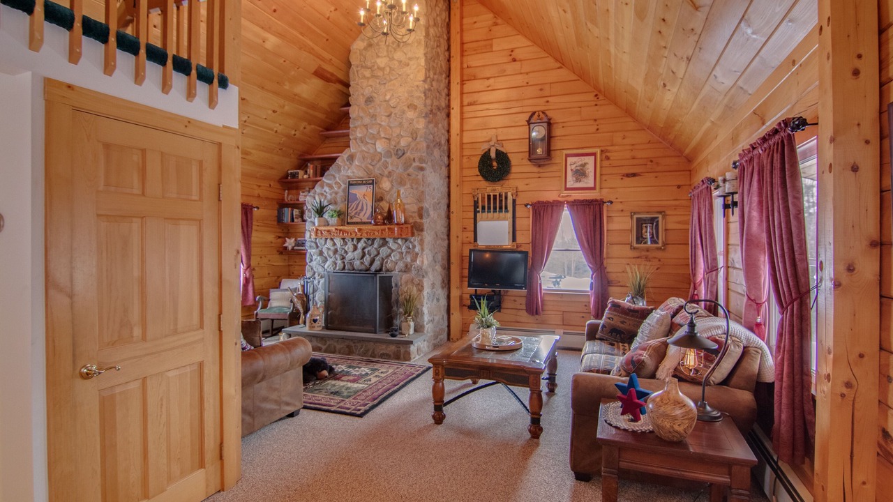 Photo of Livingroom in North Woodstock