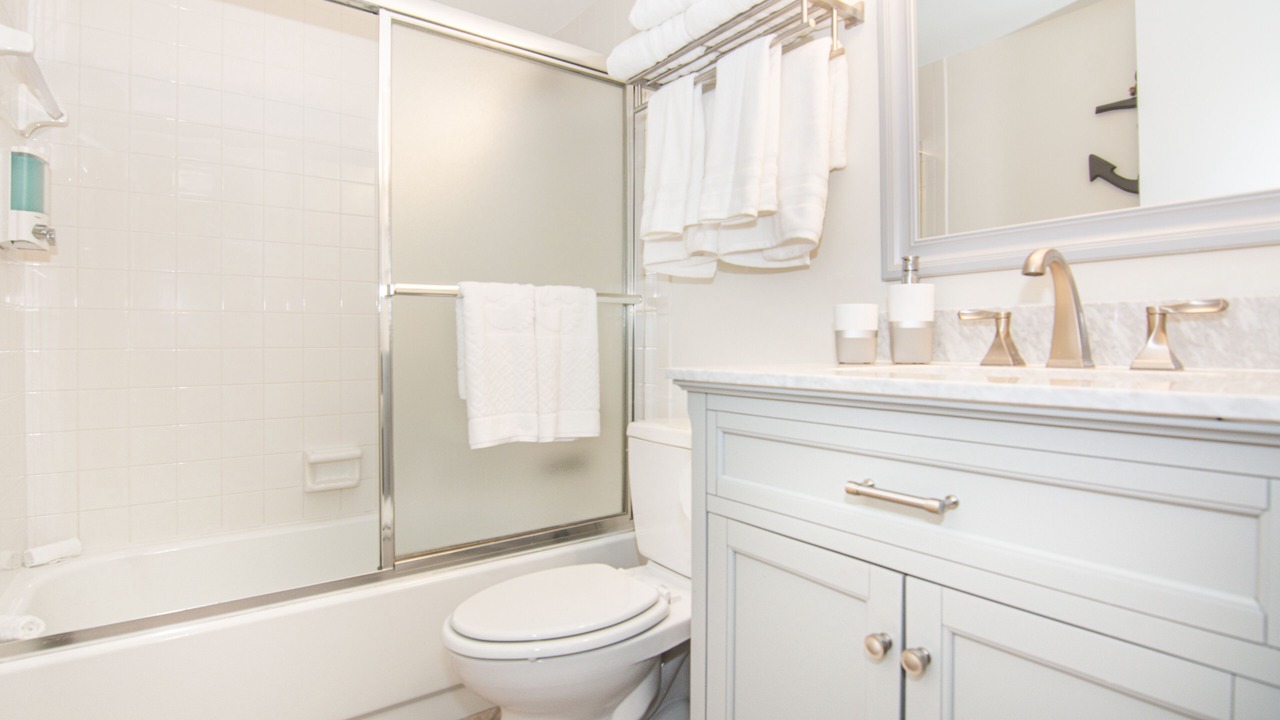 Photo of Bathroom in Jupiter Bay