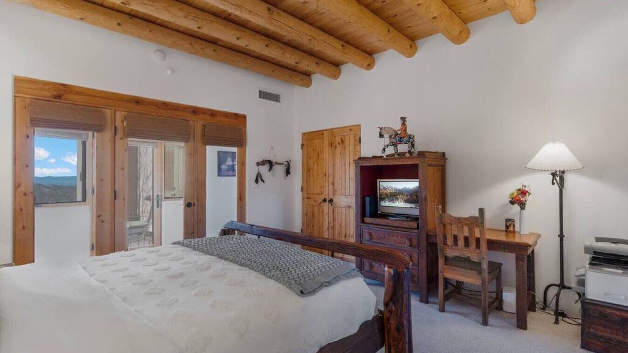 Photo of Bedroom in North Hills