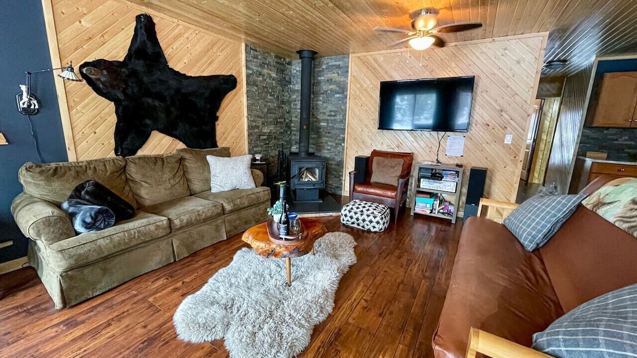 Photo of Livingroom in Okanagan-Similkameen