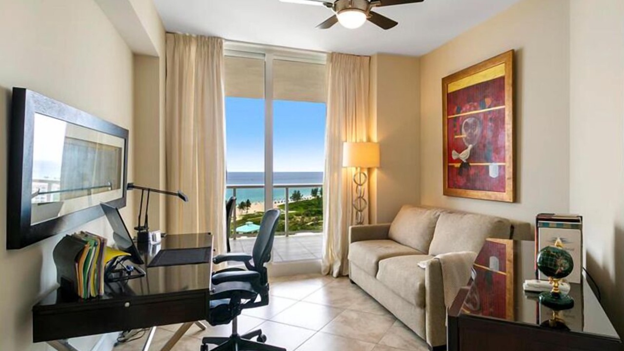 Photo of Livingroom in Singer Island