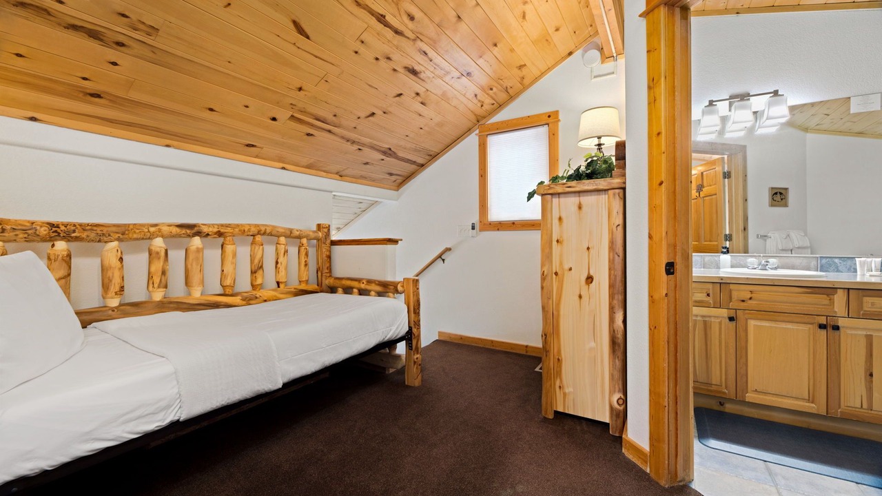 Photo of Bathroom in Fall River Estates