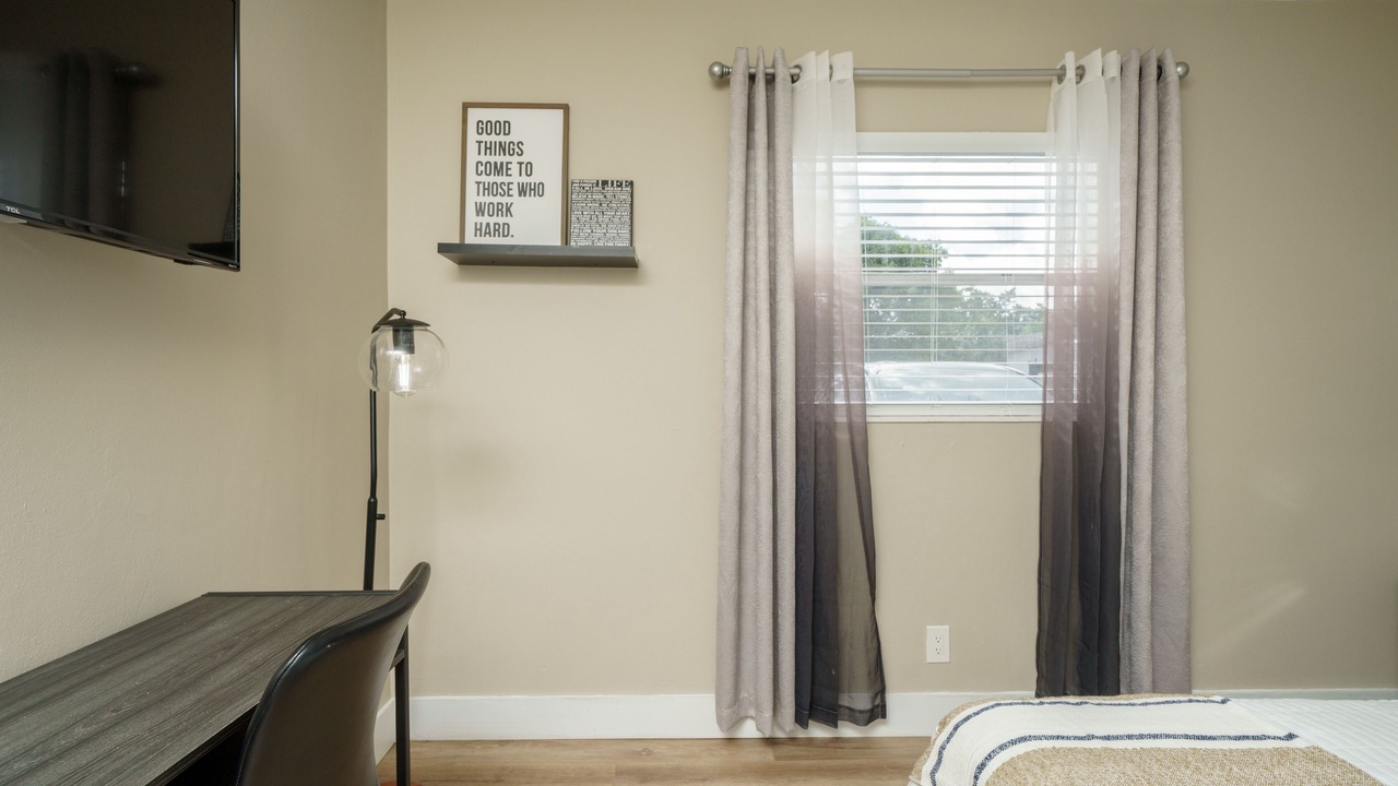 Photo of Bedroom in Pompano Beach