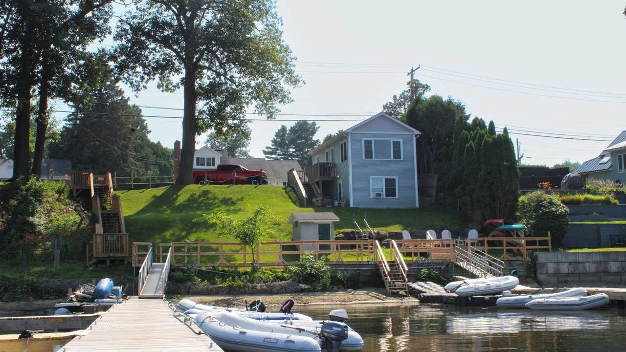 Photo of Others in Malletts Bay
