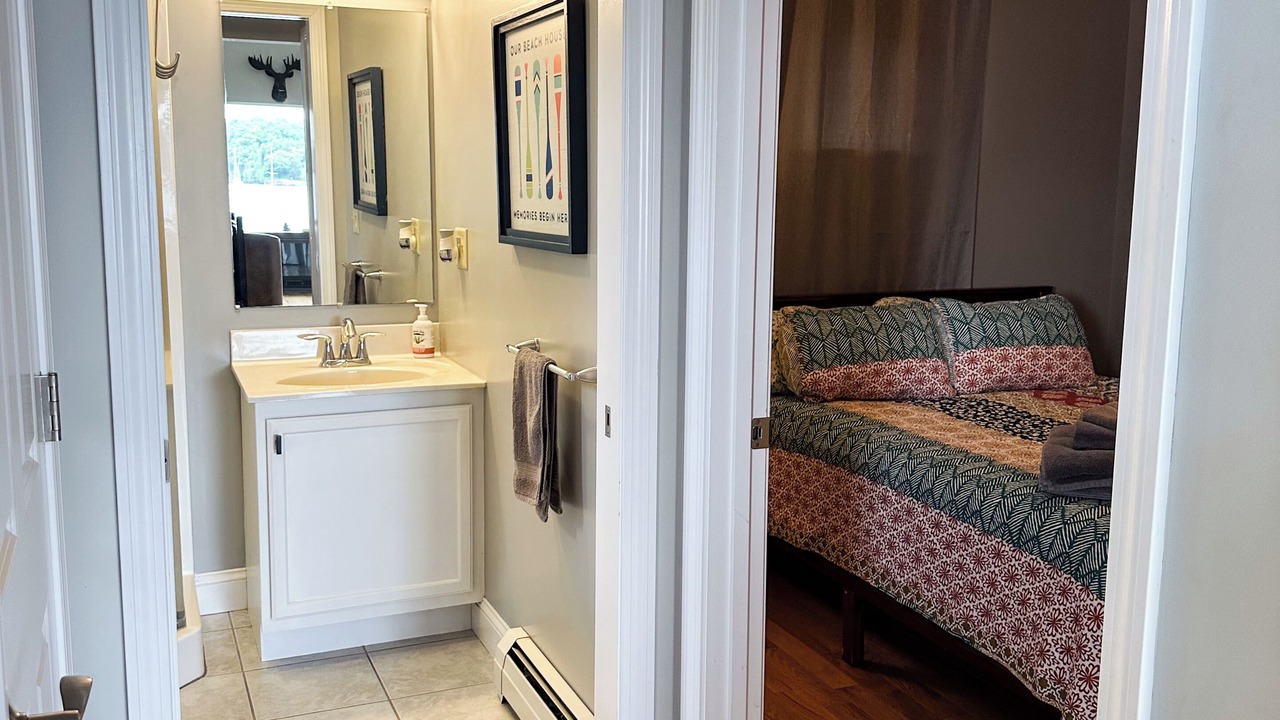 Photo of Bedroom in Malletts Bay