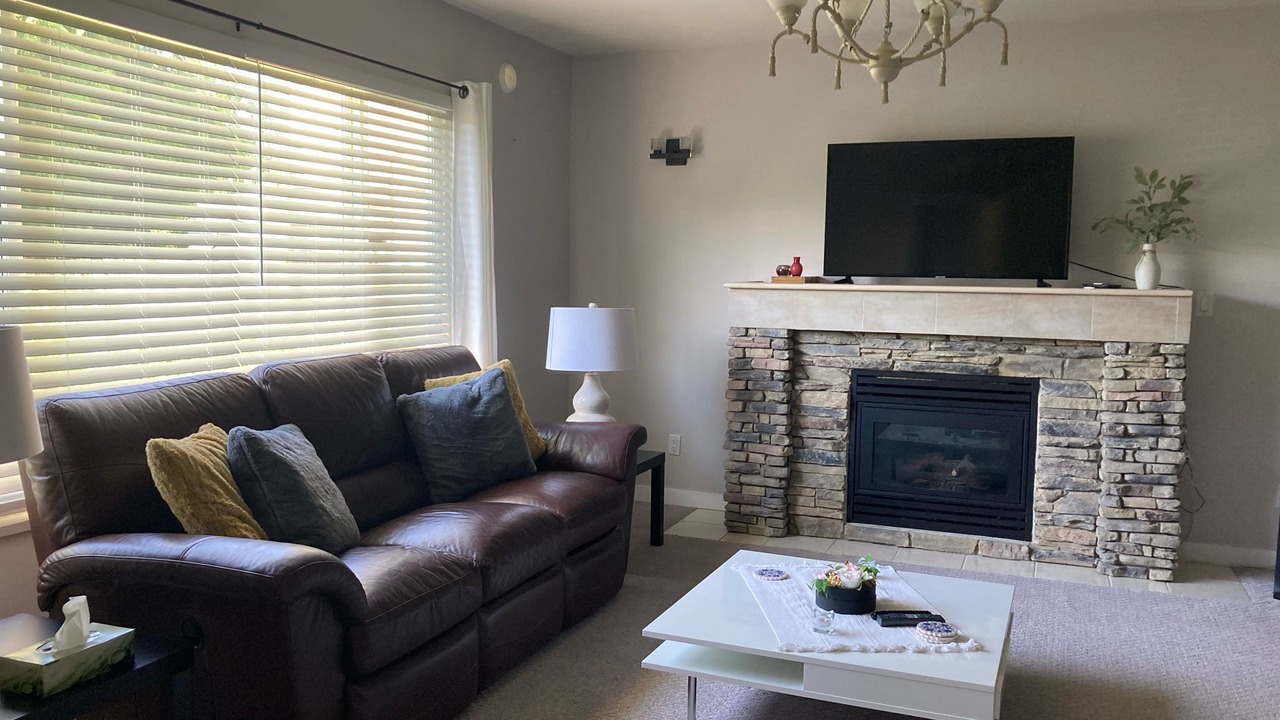 Photo of Livingroom in Maple Ridge
