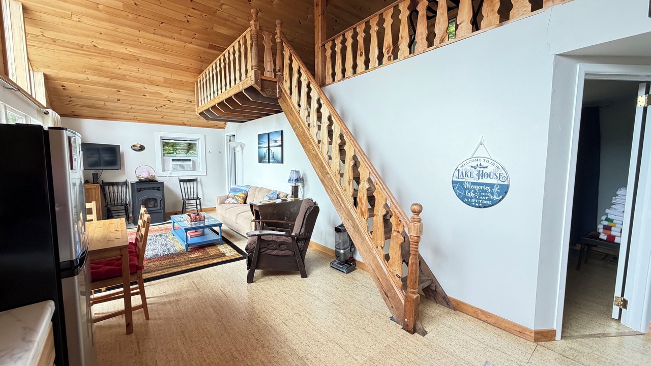 Photo of Livingroom in Town of Putnam