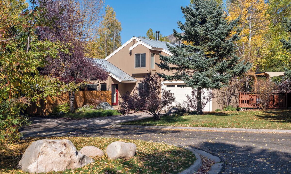 Photo of Outdoor in Basalt
