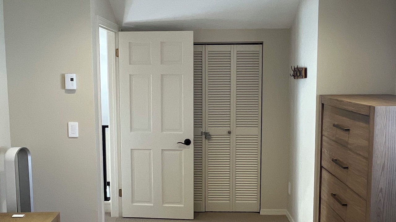 Photo of Bedroom in Basalt