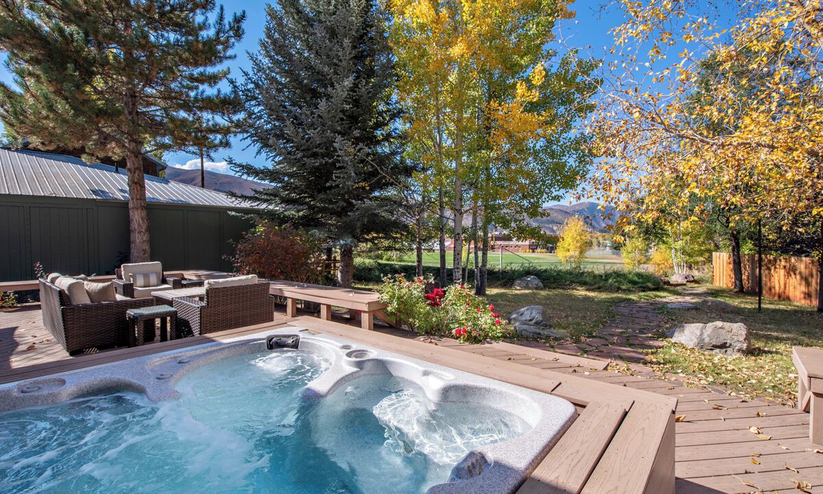 Photo of Patio Balcony in Basalt