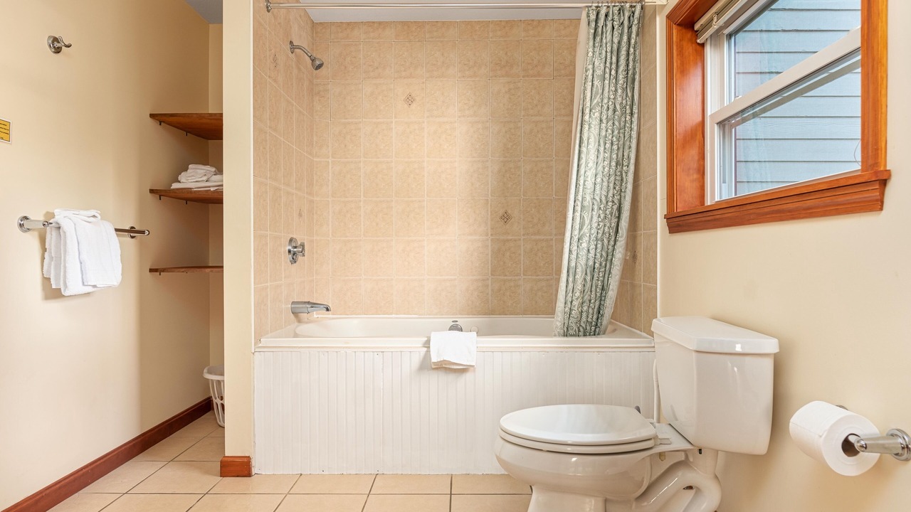 Photo of Bathroom in Bartlett