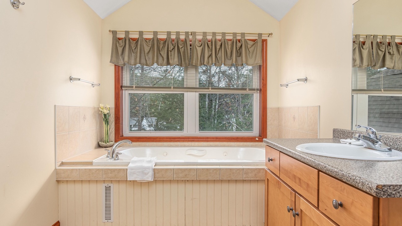Photo of Bathroom in Bartlett