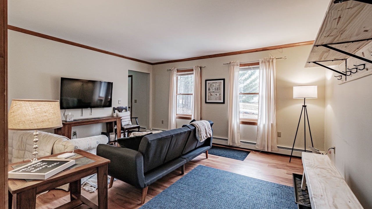 Photo of Livingroom in Bethel
