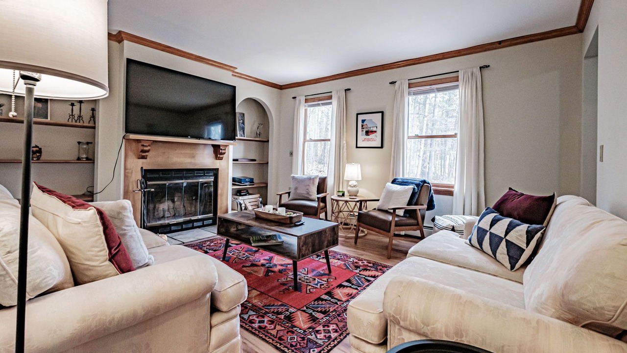 Photo of Livingroom in Bethel