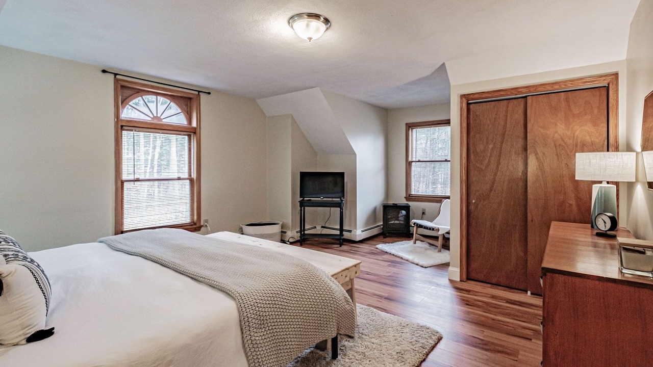 Photo of Bedroom in Bethel
