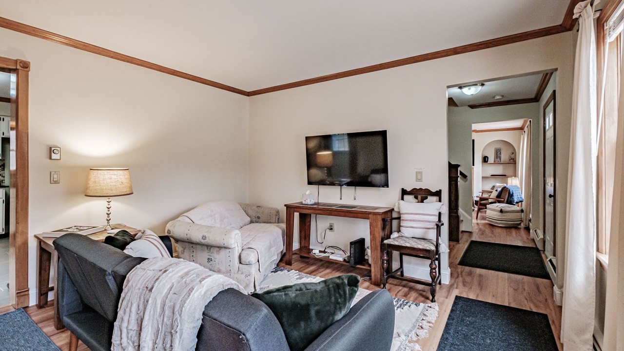 Photo of Livingroom in Bethel