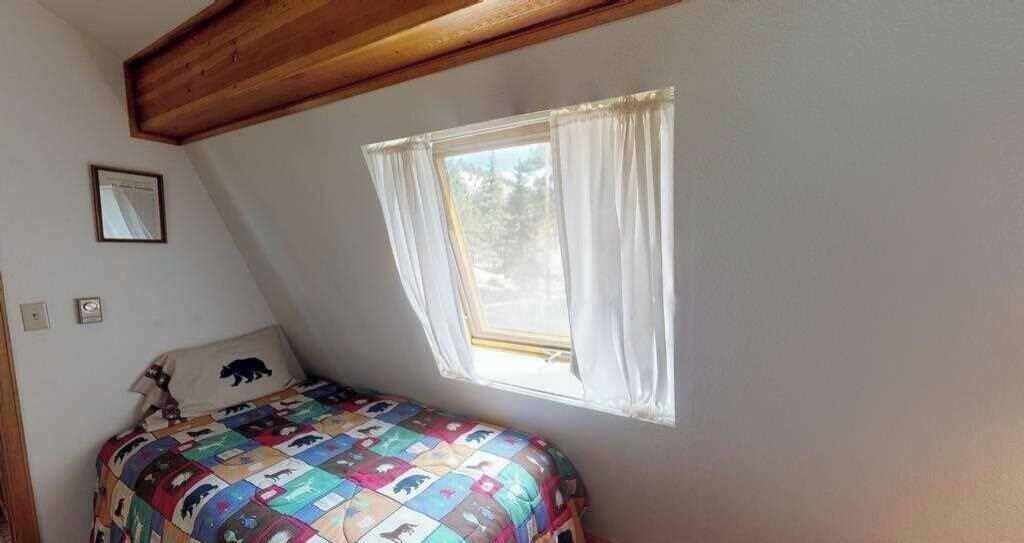 Photo of Bedroom in Lake City
