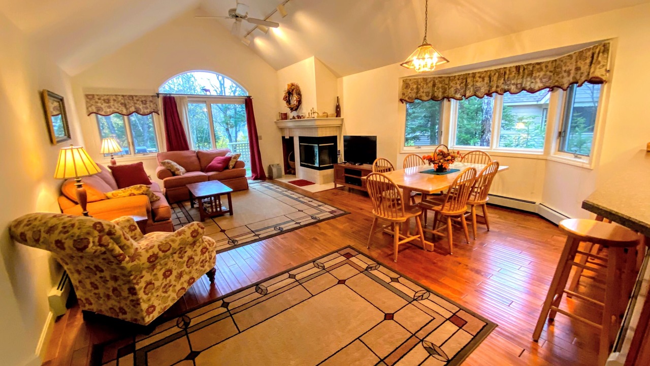 Photo of Livingroom in Carroll