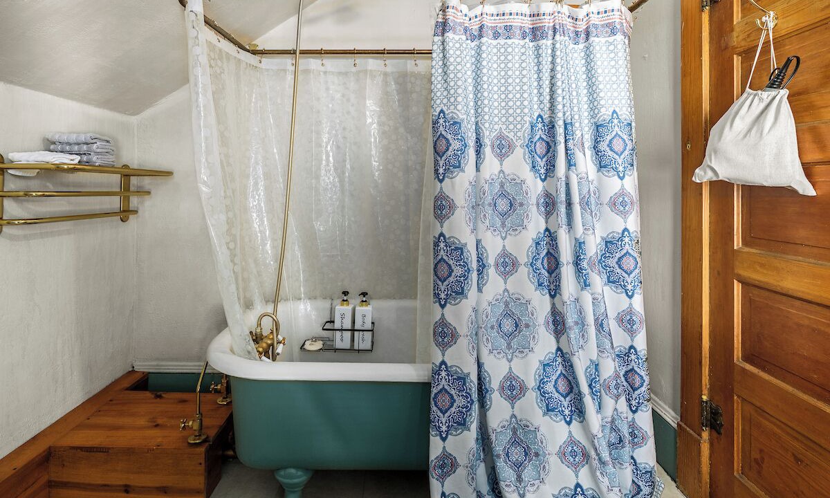 Photo of Bathroom in Old Town