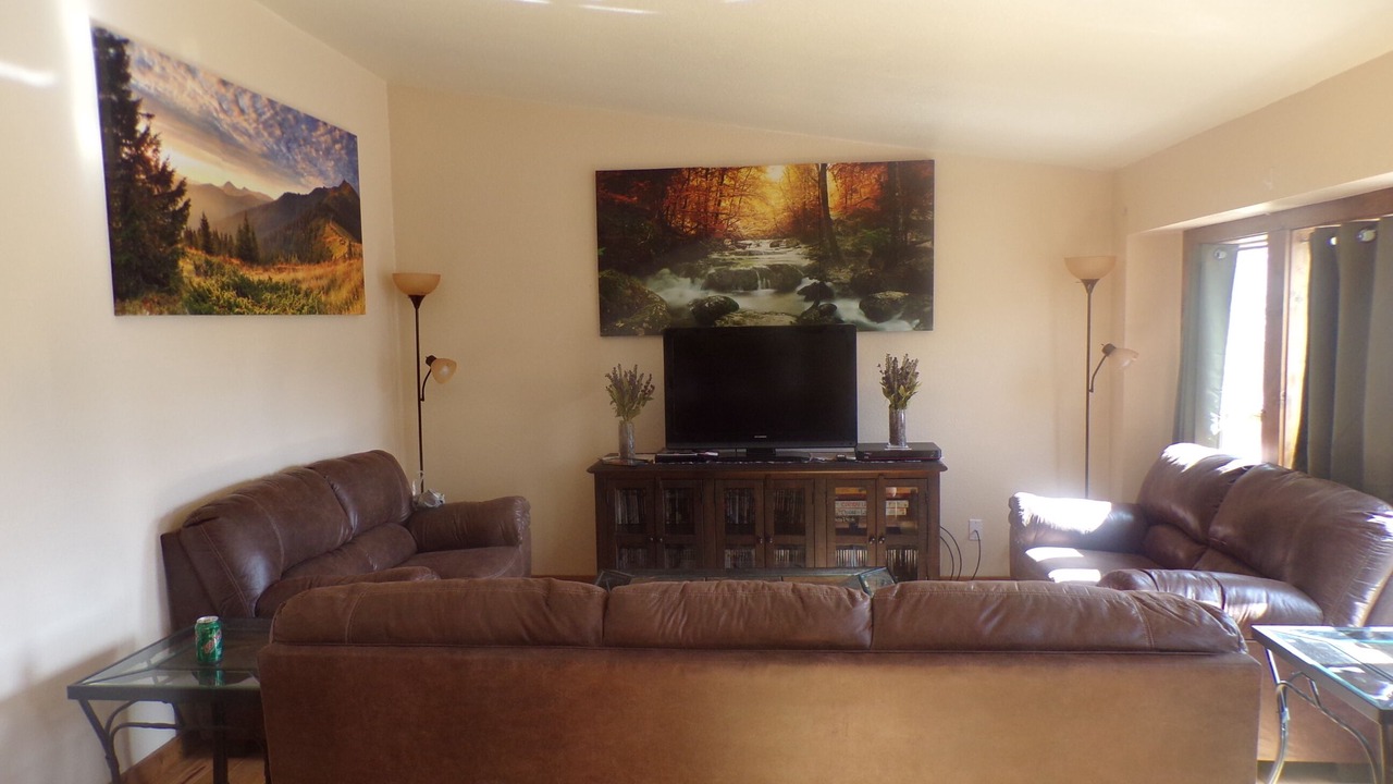 Photo of Bedroom in Warm Springs