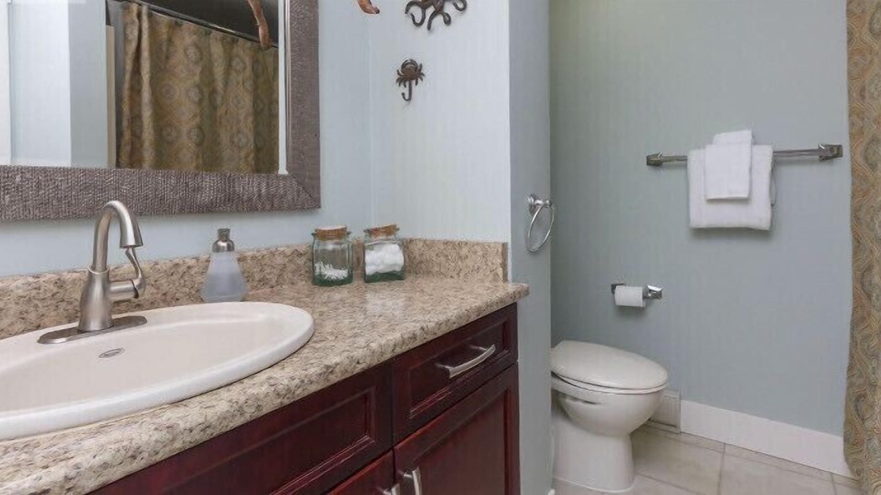 Photo of Bathroom in Yellow Point