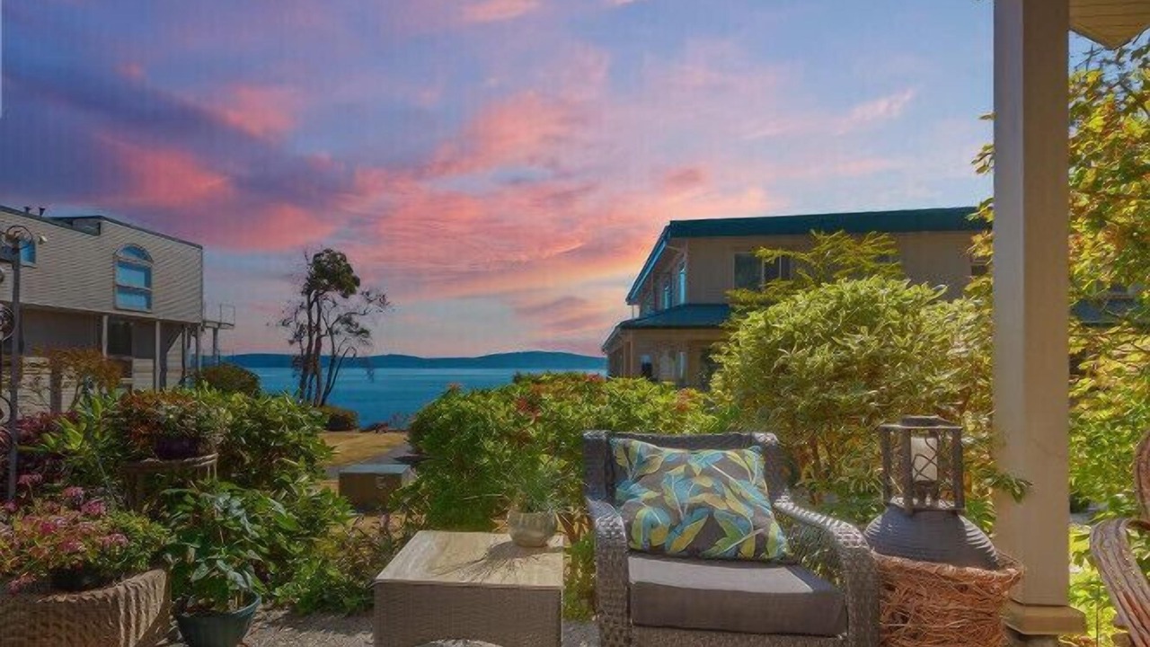 Photo of Patio Balcony in Yellow Point