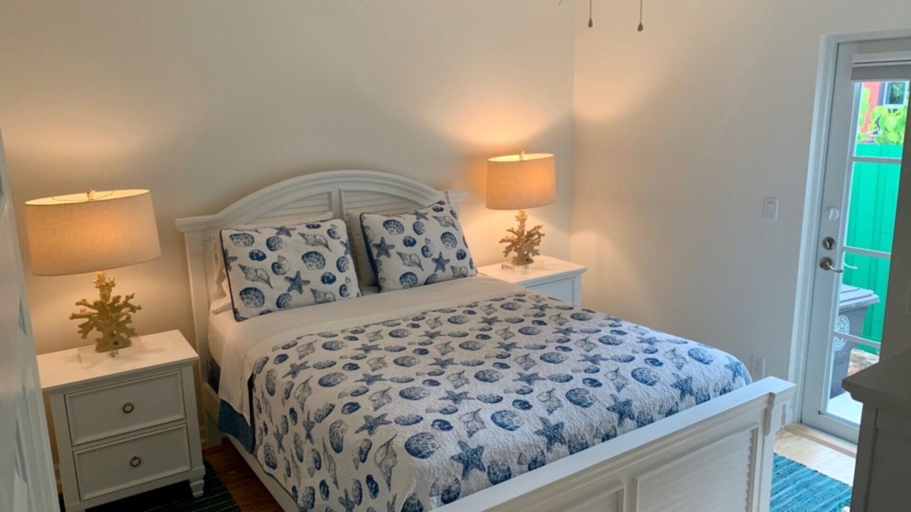 Photo of Bedroom in Flamingo Parks