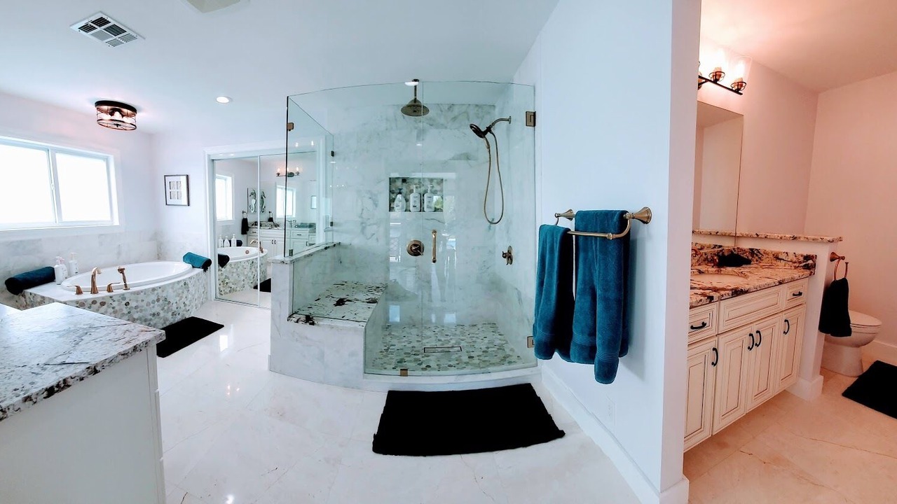 Photo of Bathroom in Tropic Palms
