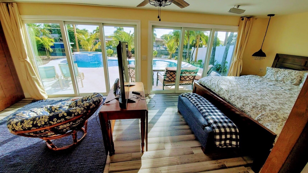 Photo of Others in Tropic Palms