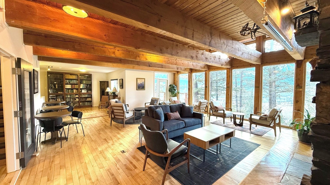 Photo of Livingroom in Canmore