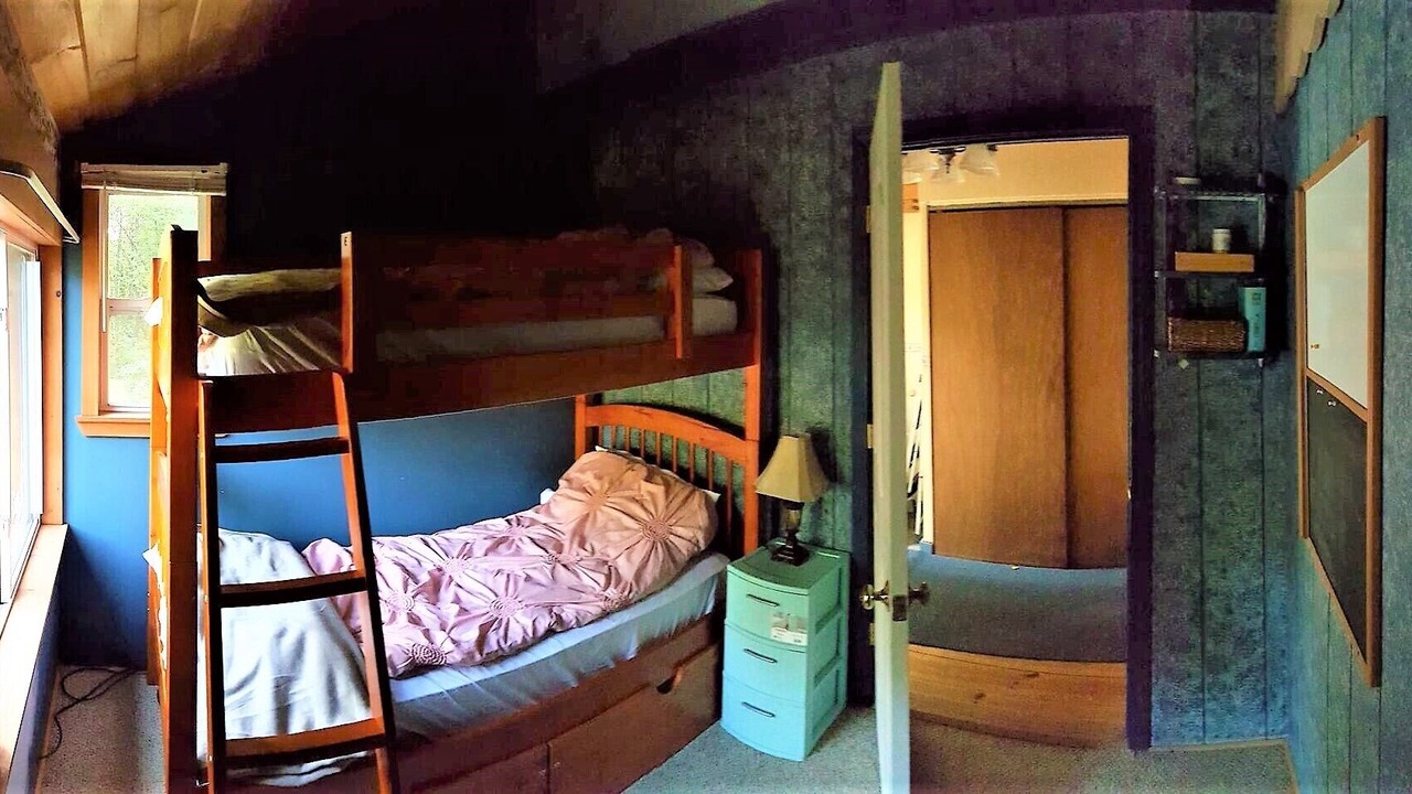 Photo of Bedroom in Bath