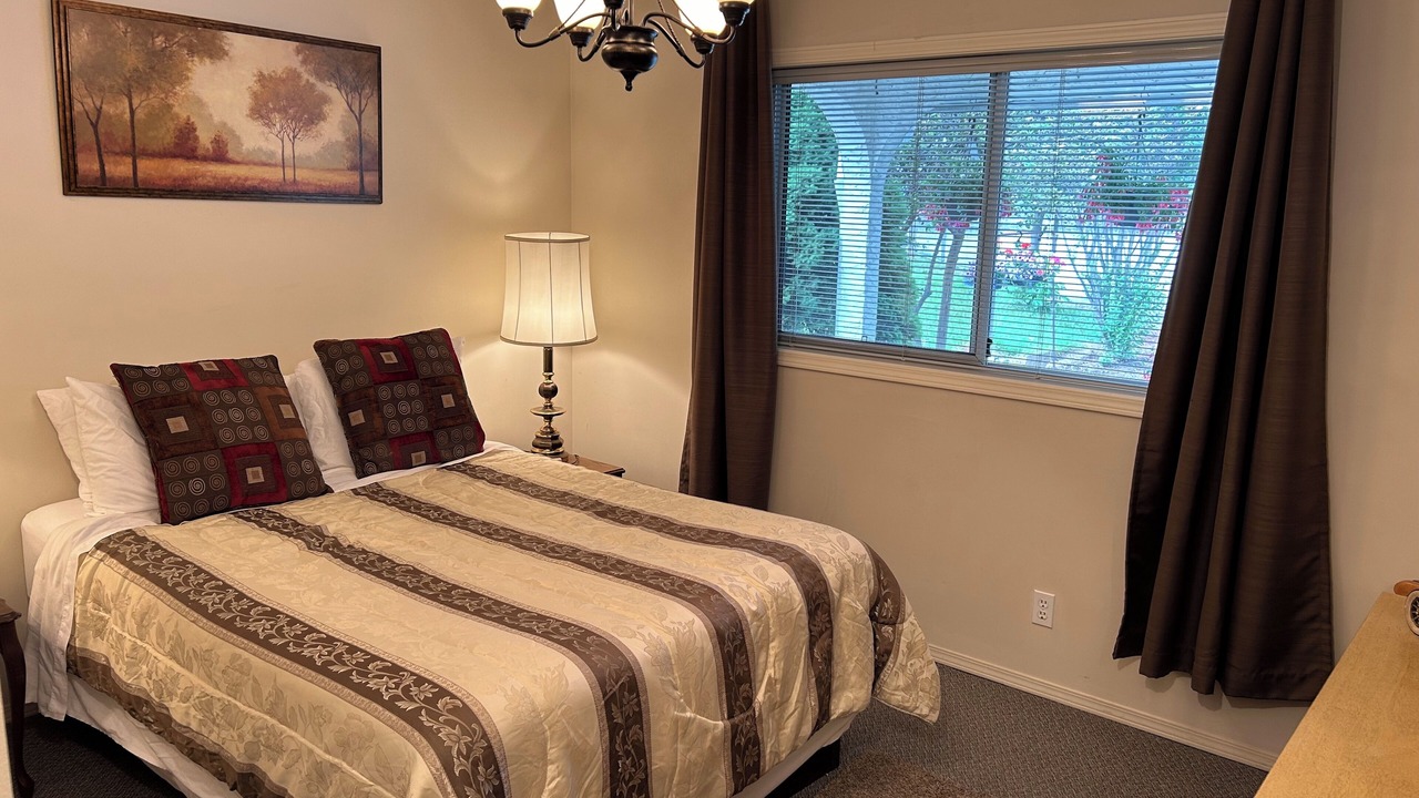Photo of Bedroom in Okanagan-Similkameen