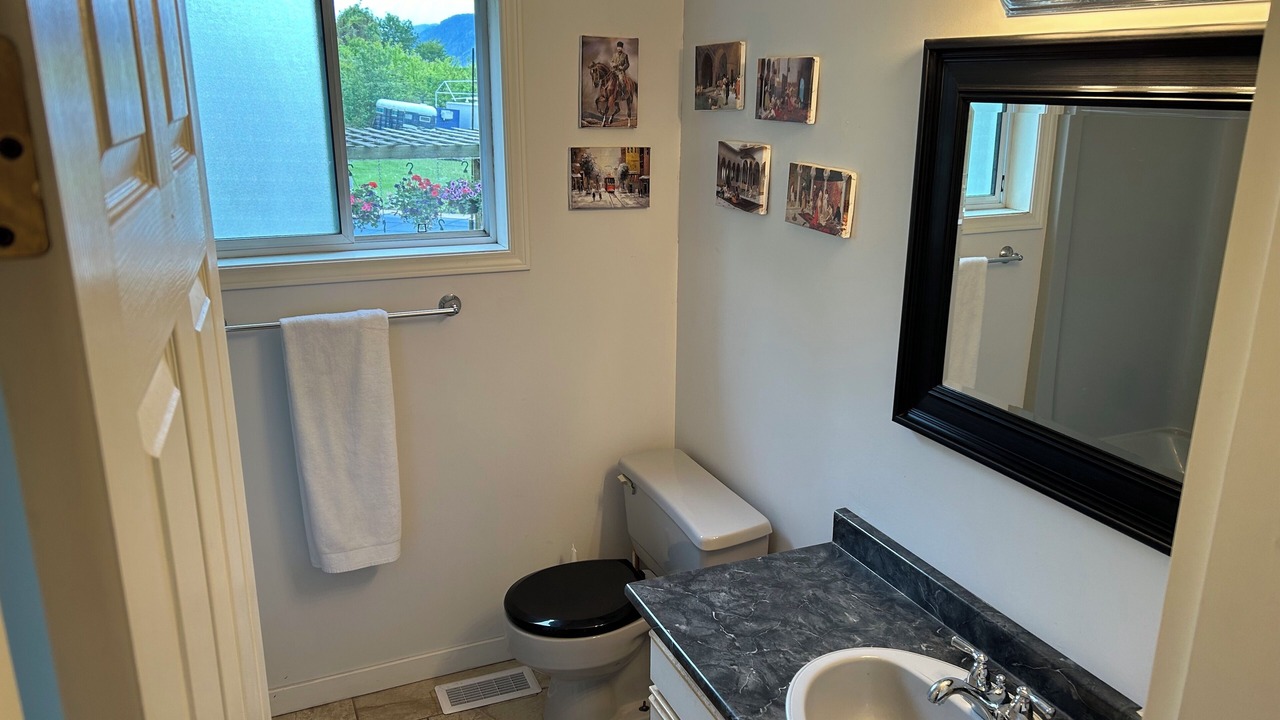 Photo of Bathroom in Okanagan-Similkameen