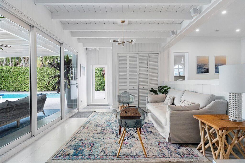 Photo of Livingroom in Coral Way