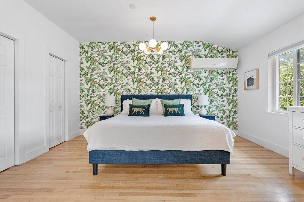 Photo of Bedroom in Coral Way