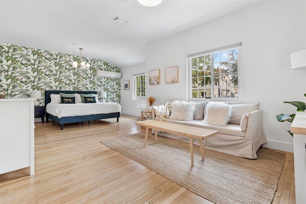 Photo of Livingroom in Coral Way