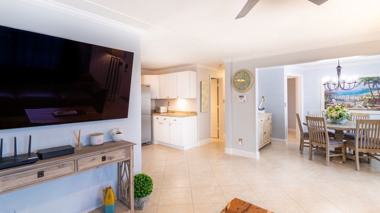 Photo of Livingroom in Hunt Club