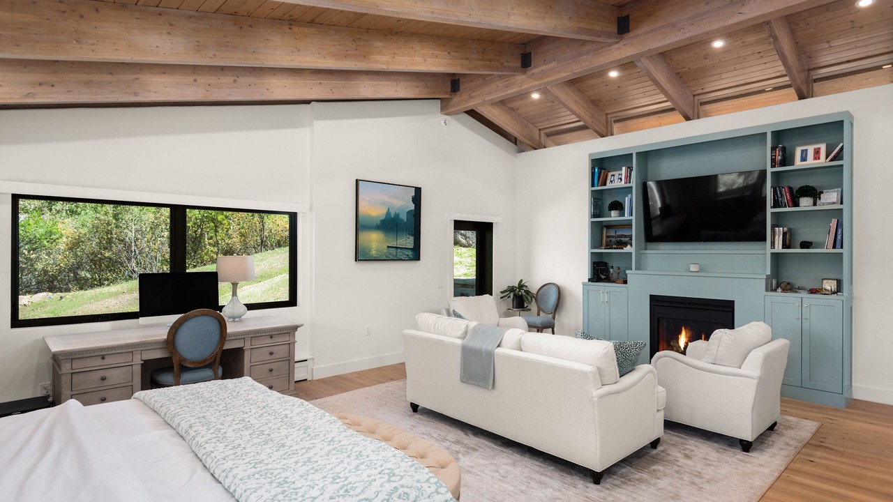 Photo of Bedroom in Red Mountain
