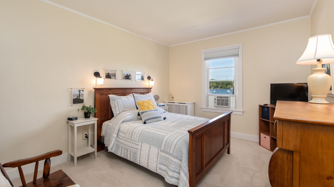Photo of Bedroom in Bolton Landing
