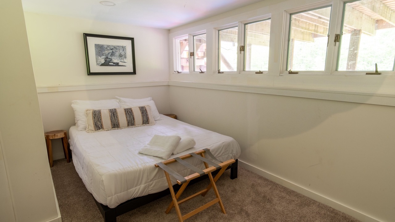 Photo of Bedroom in Birchview by the Saco
