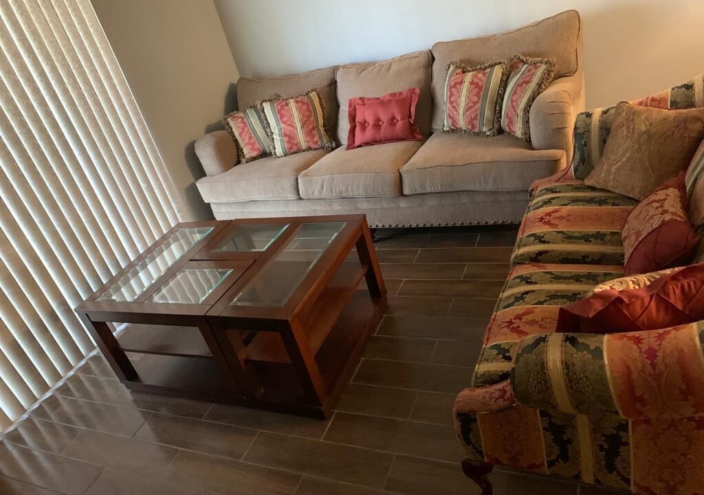 Photo of Livingroom in Ives Estates