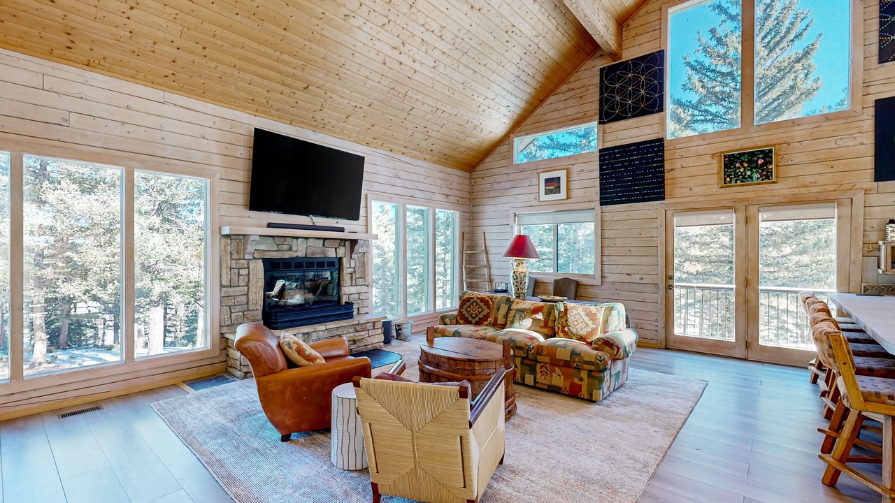 Photo of Livingroom in Angel Fire
