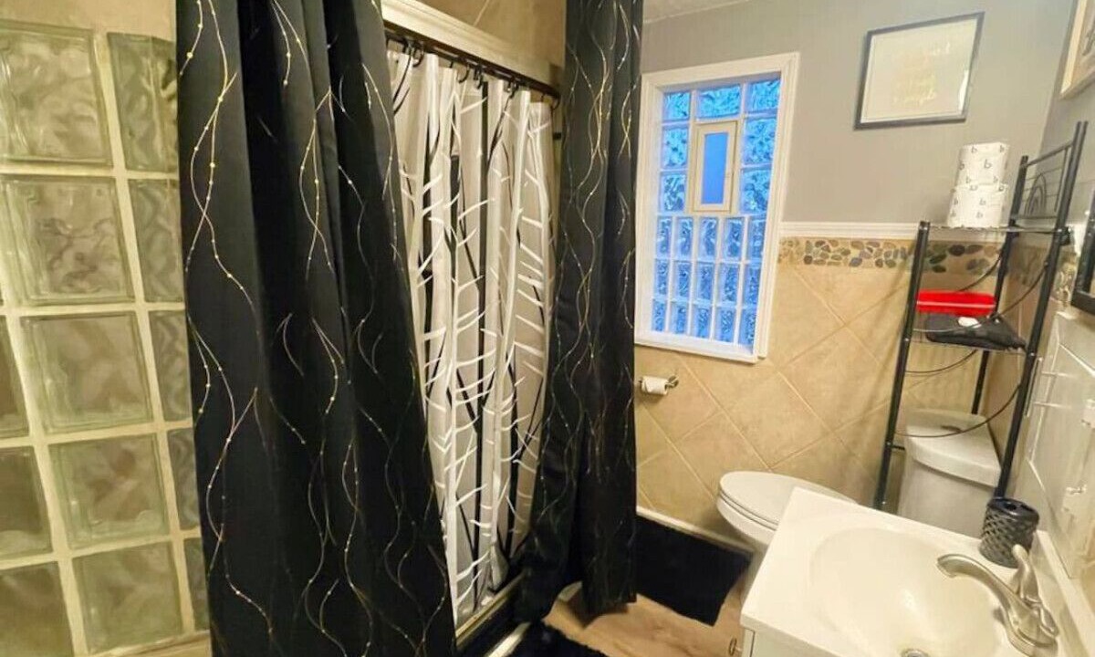 Photo of Bathroom in Cleveland Heights