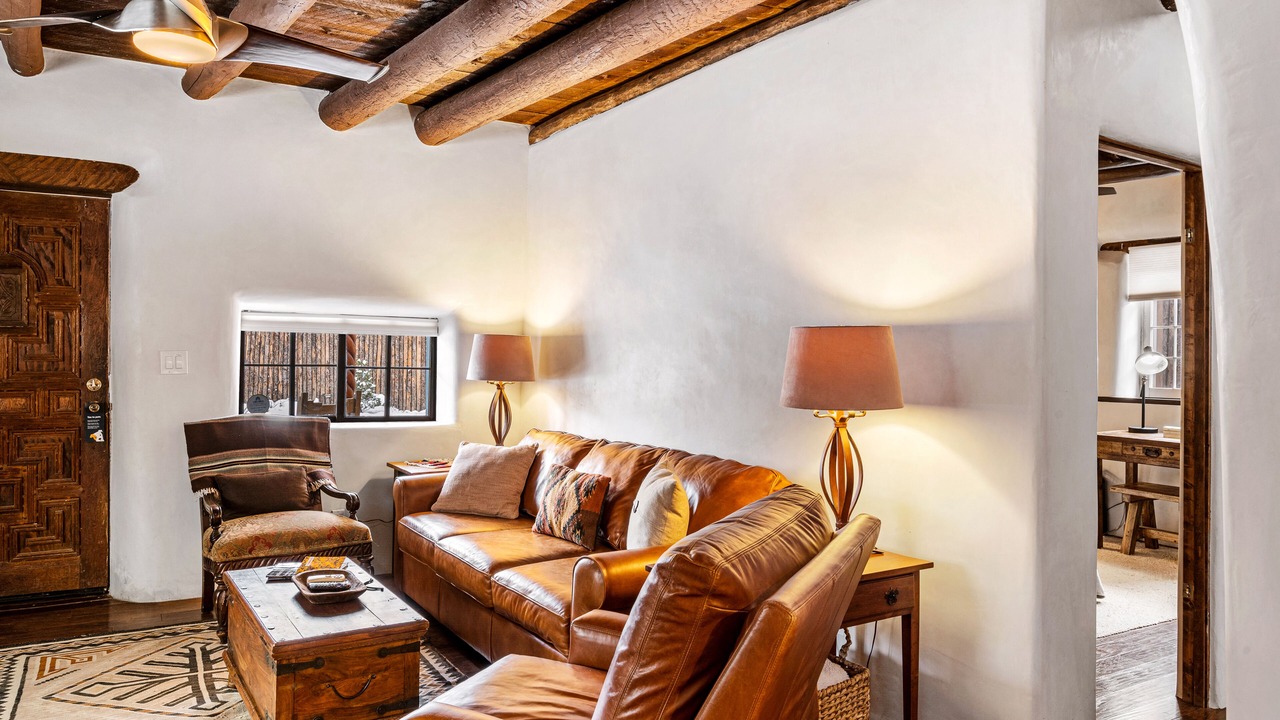 Photo of Livingroom in Taos