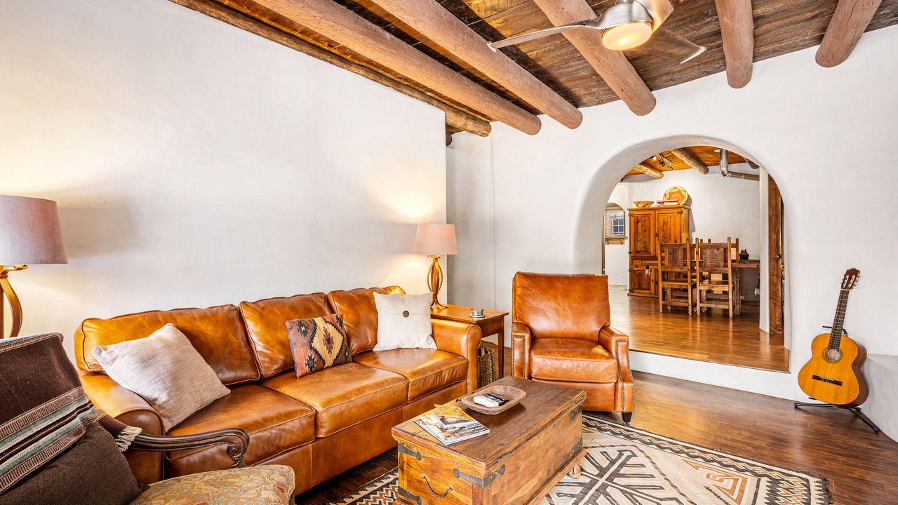 Photo of Livingroom in Taos